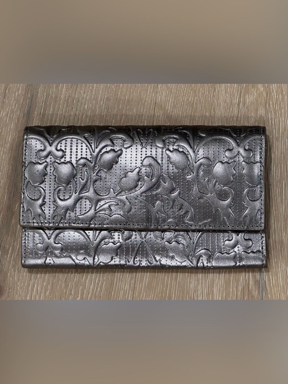 Patricia Nash Wallet - Picture 15 of 16